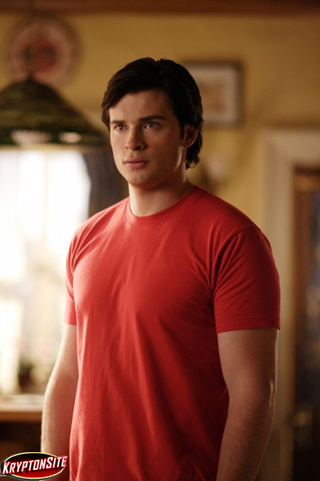 Illustration for article titled Who's Kissing Clark In Next Week's Smallville Episode?